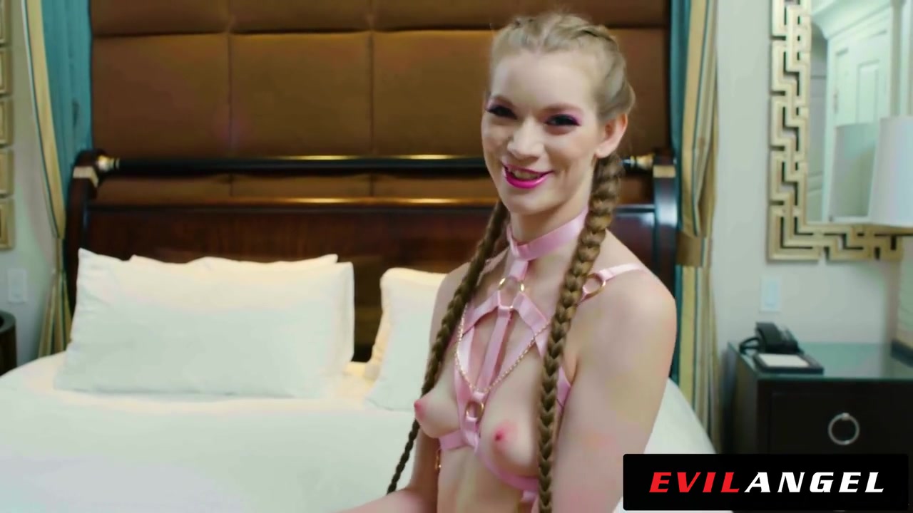 Richard Mann And Erin Everheart In Cute Gets Anal Slut Training