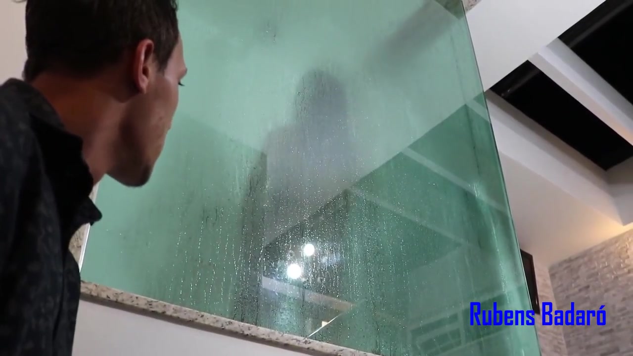 Peguei Meu Primo Me Espionando No Banho E Acabei Dando Pra Ele Quase Que Minha Mae Nos Flagrou 5 Min