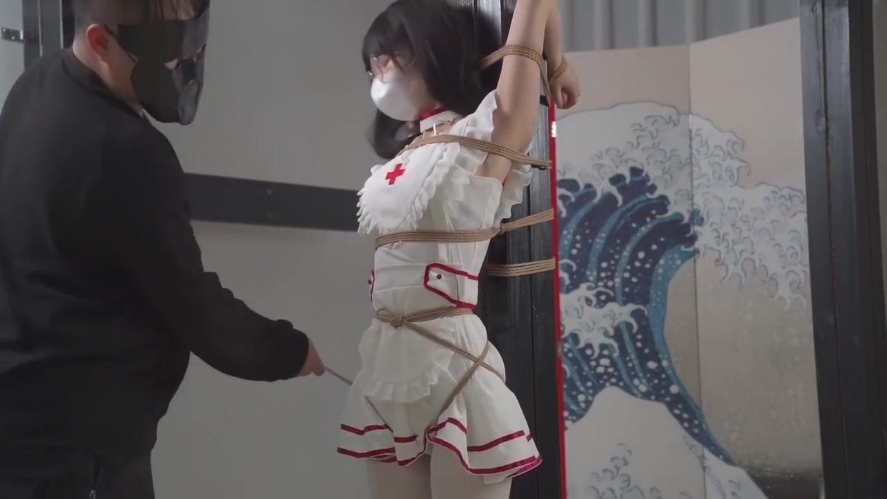 Chinese Beauty Bondage