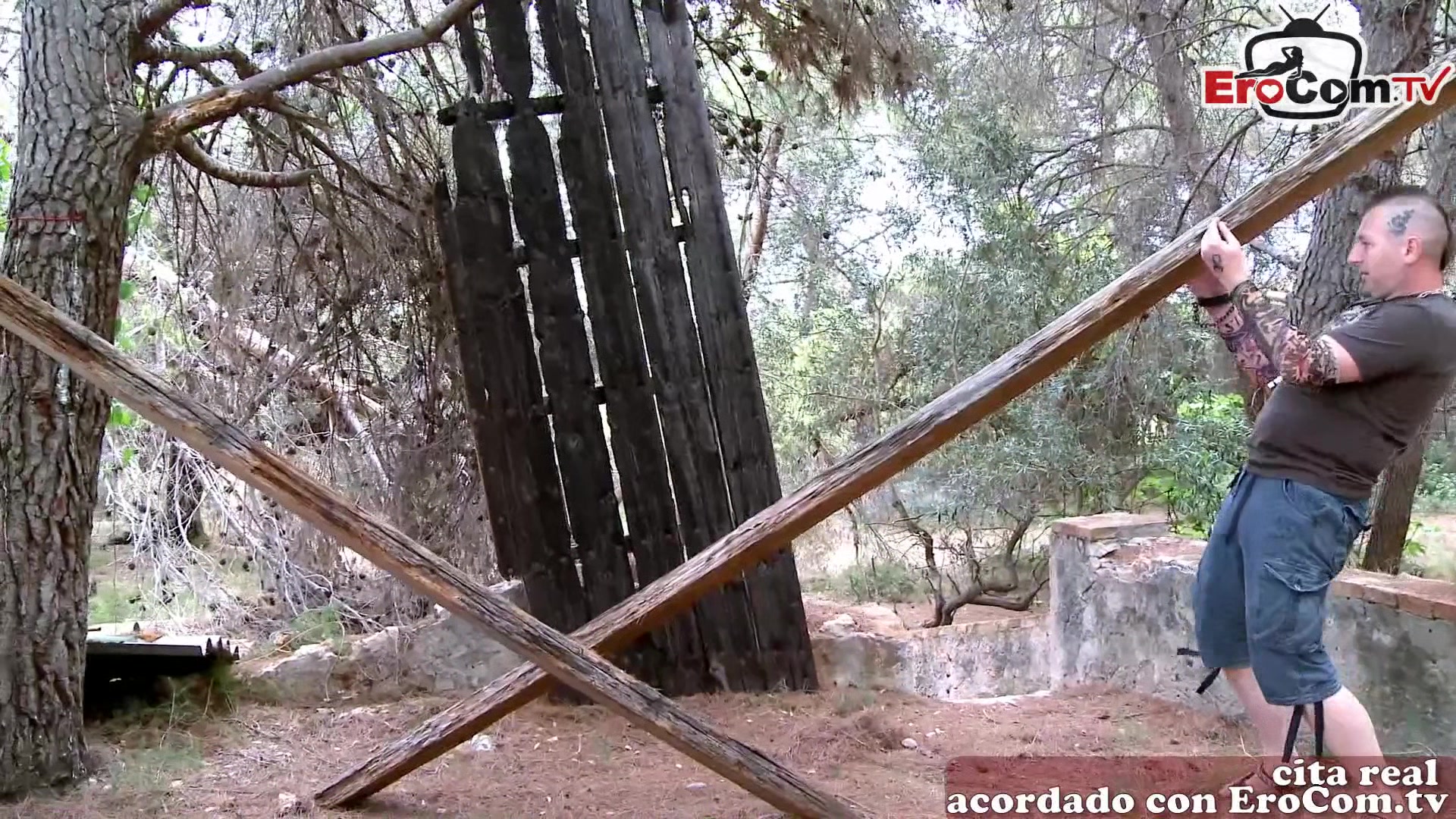spanish latina teen 18+ get anal fuck in forest