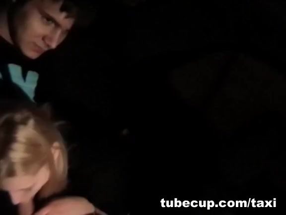 Raunchy fucking on the taxi back seat