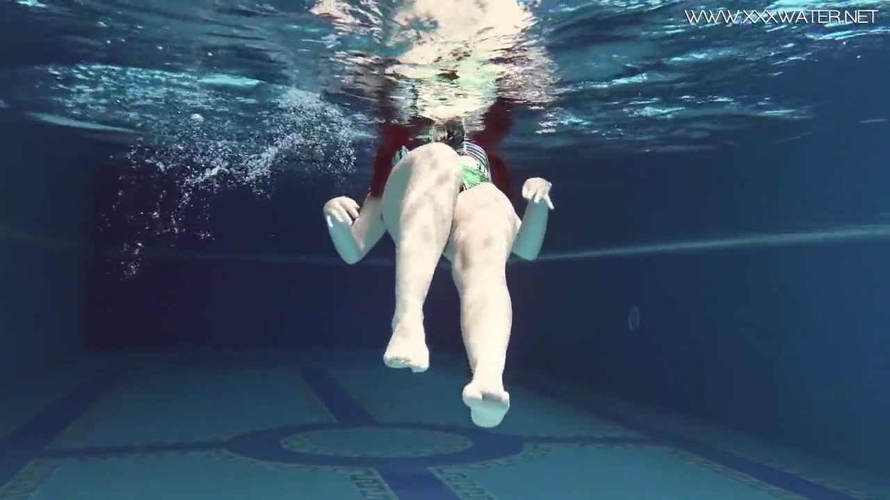 Hot Spanish Babe Underwater - Diana Rius