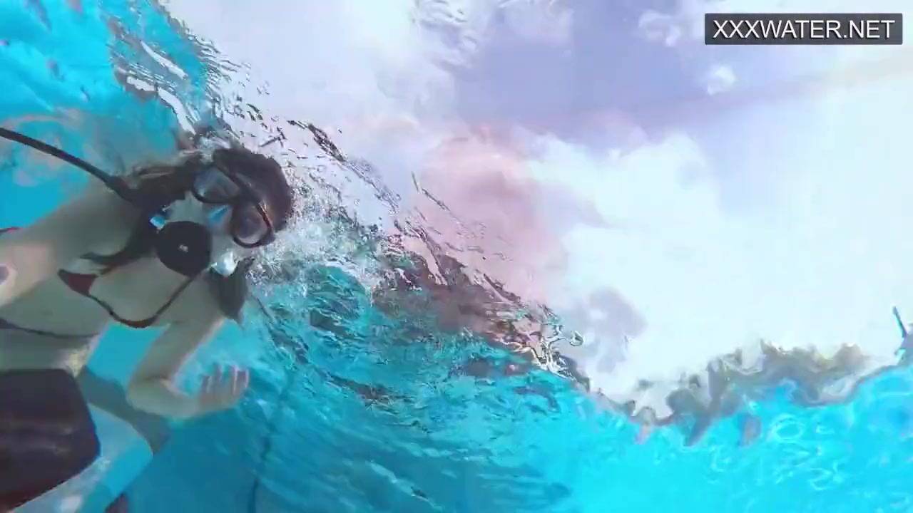 Hungarian Pornstar Lana Tanga Orgasming Underwater