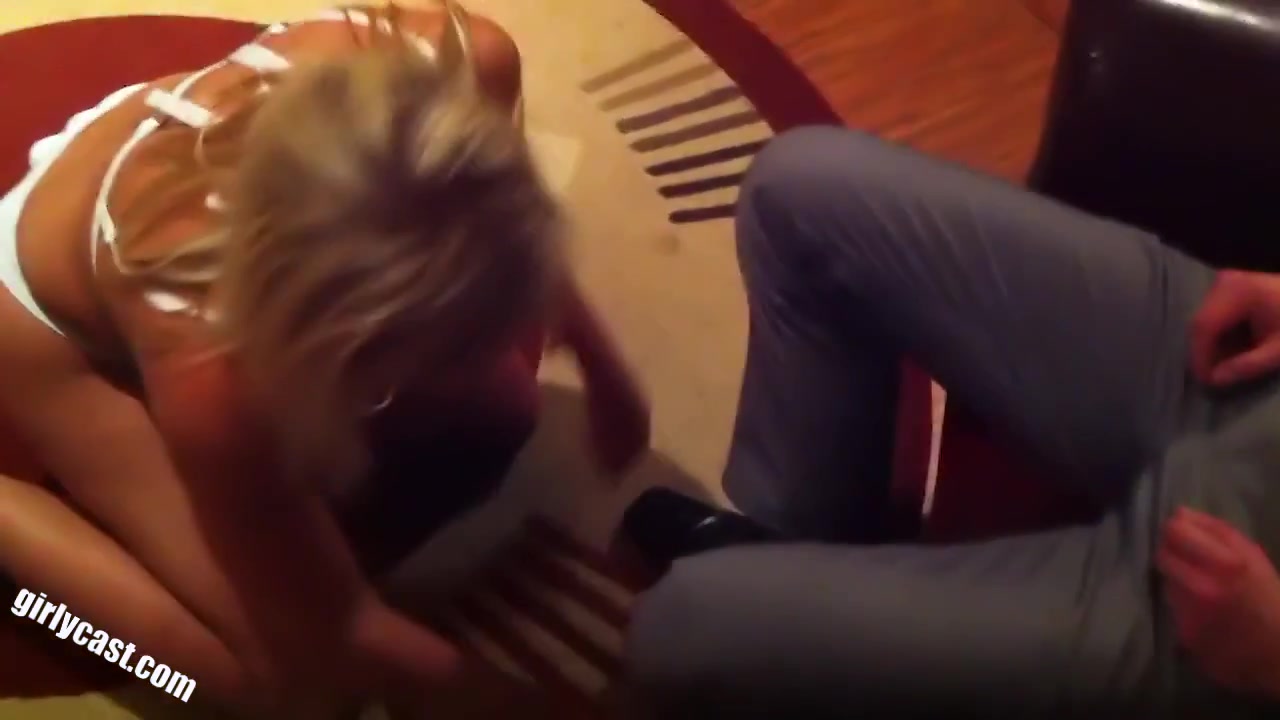 Dina Foot Fetish Session With A Fan