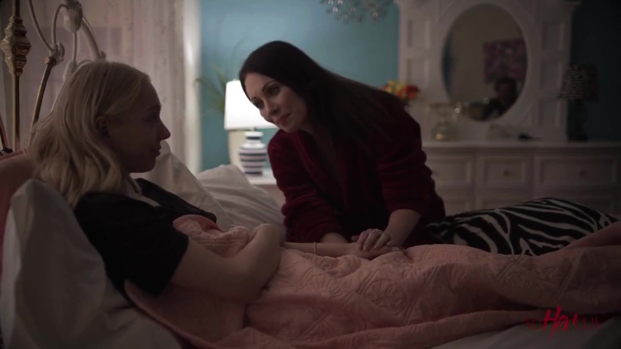 Braylin Bailey And Bailey Rayveness In Rayveness Watching Porn With Step mom Step mom Step daughter