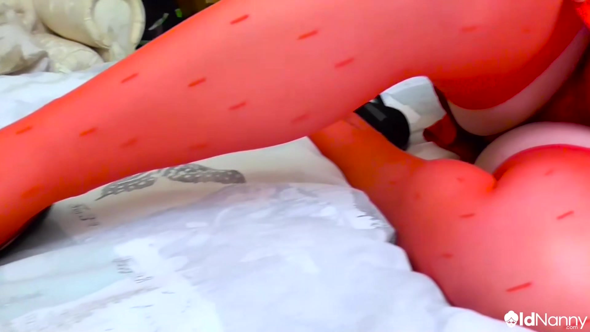 Curvy Solo Mature Auntie Trisha Toy Pleasure - OLDNANNY
