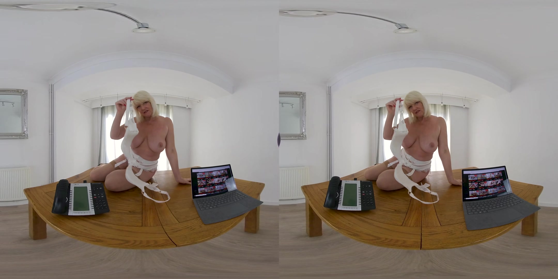 Milf Amy, Working From Home - JimmyDraws