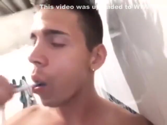 007bigcock andy Walt Spitting On His Pecs