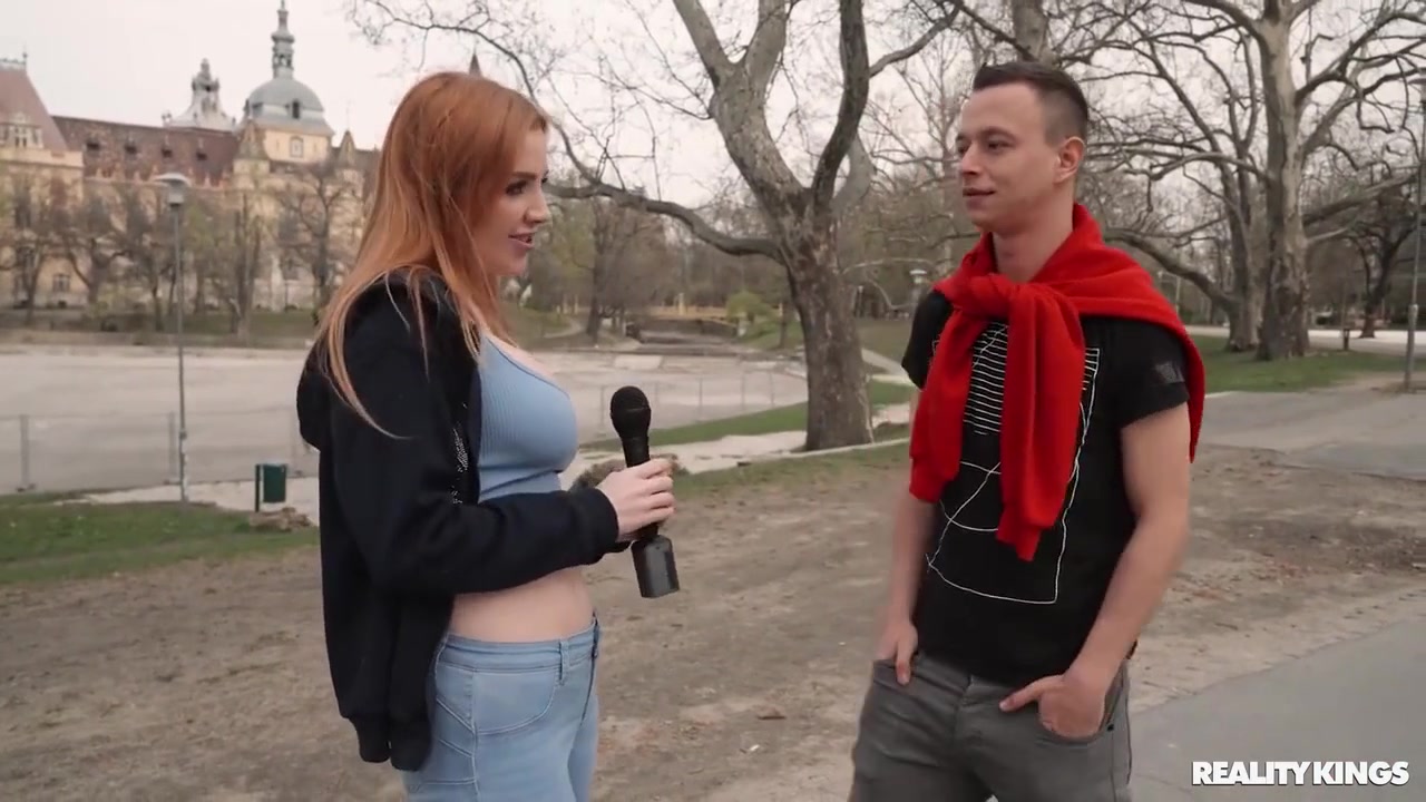 Interboob In The City Park By With Scarlett Jones