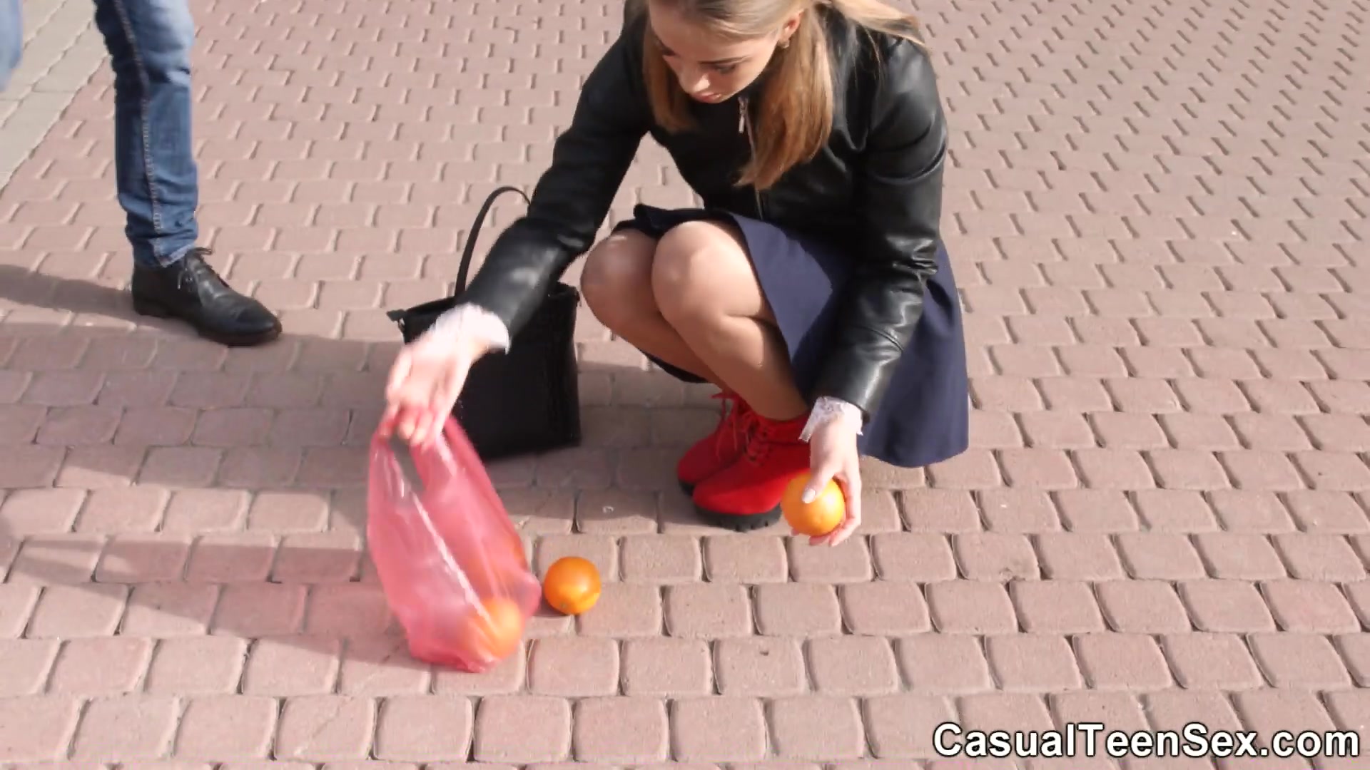 Casual teen 18+ Sex - Oranges and casual sex