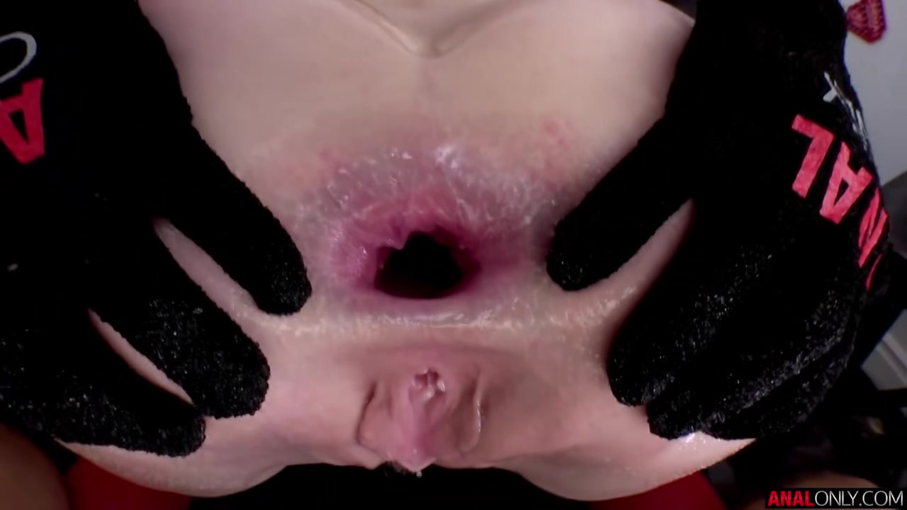 Erin Can’t Get Enough Anal