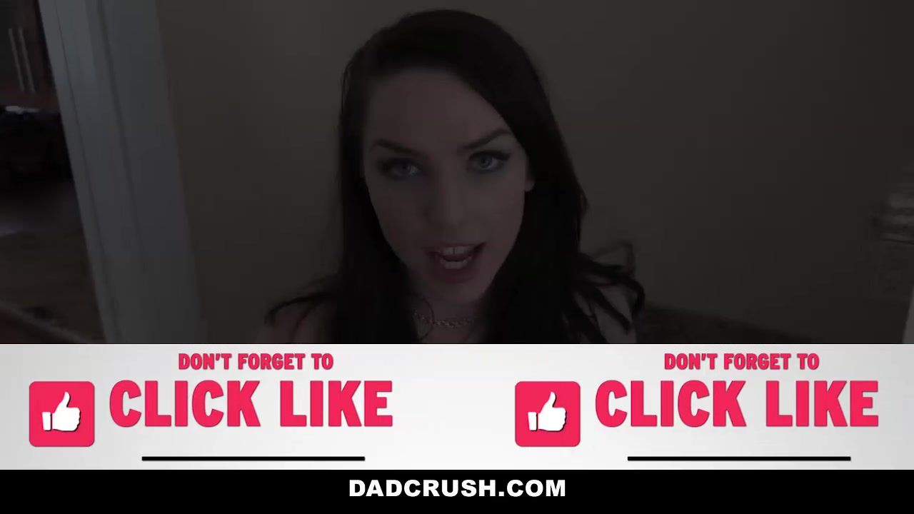 Raven Reign in Quid Pro Quo With My Stepdaughter - DadCrush