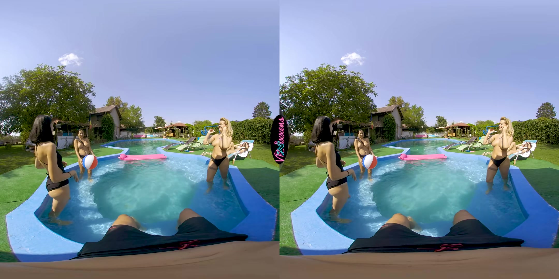 Foursome By The Pool - VRixxens