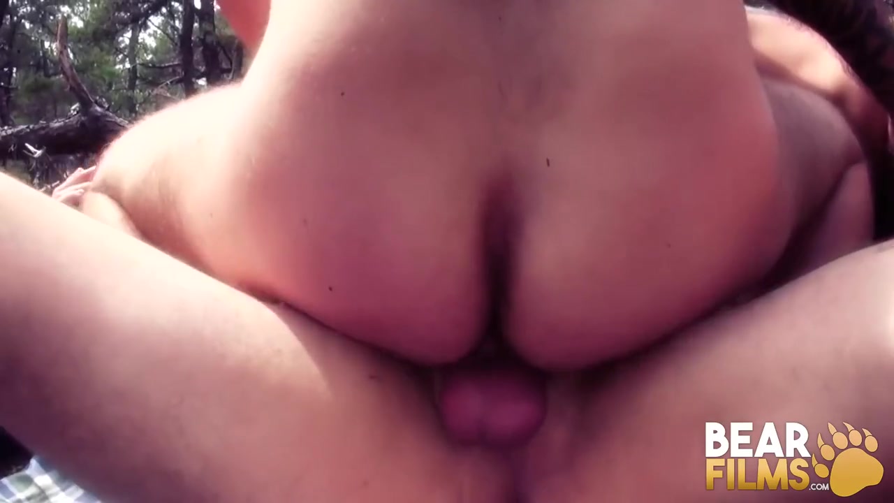 Intense Outdoor 3some Bareback With Horny Bears