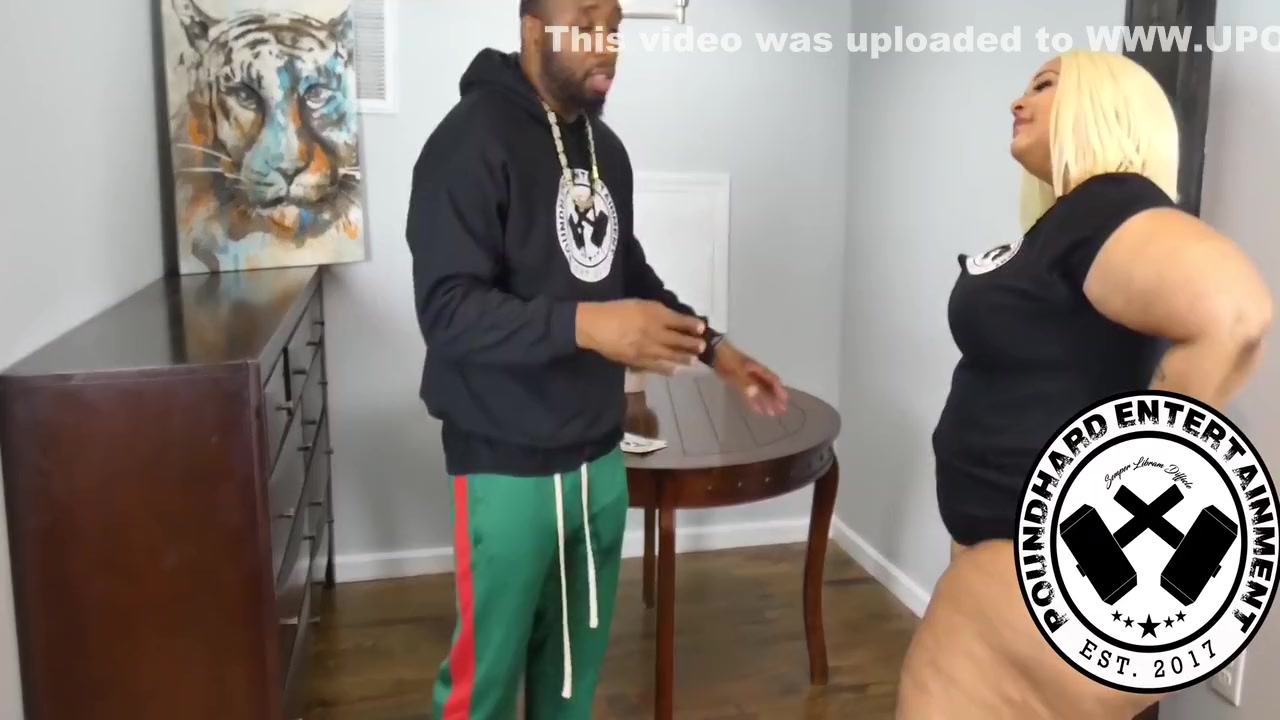 Chocolate Pear, Supreme Diva And Jae Legend - Rumbling Donk Booty Interview With Huge Firm Cheek Model Ft Of Poundhard Entertainment 7 Min
