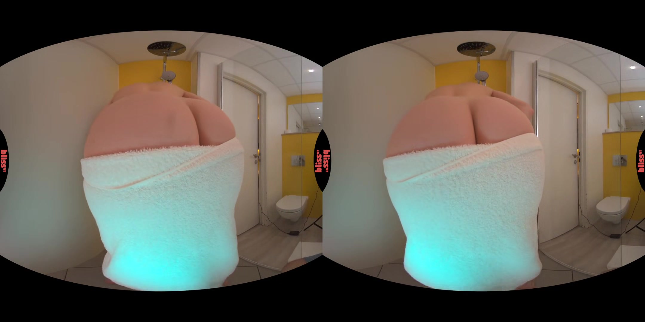 Hot Wet 18 Y/O Teen