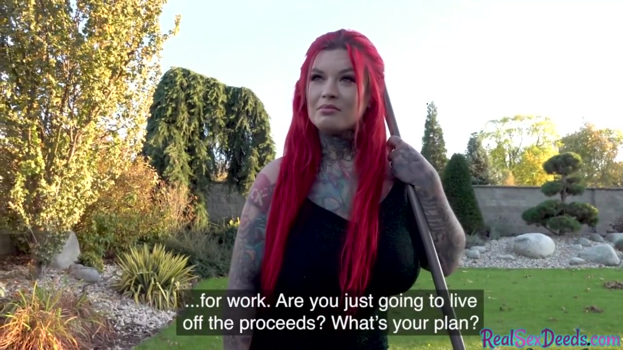 Tattooed chubby eurobabe seduced into outdoor POV sex