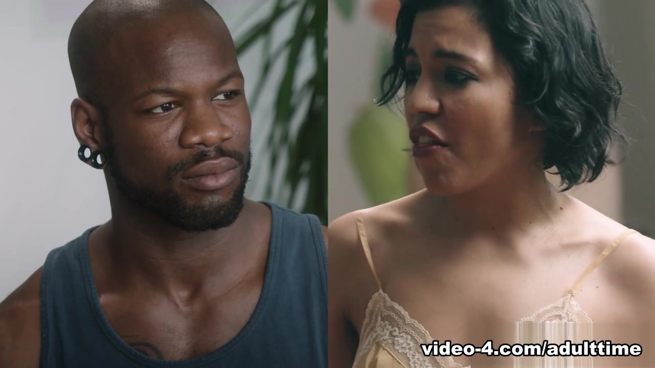 Lina Bembe & Sadie Lune in Kissing
