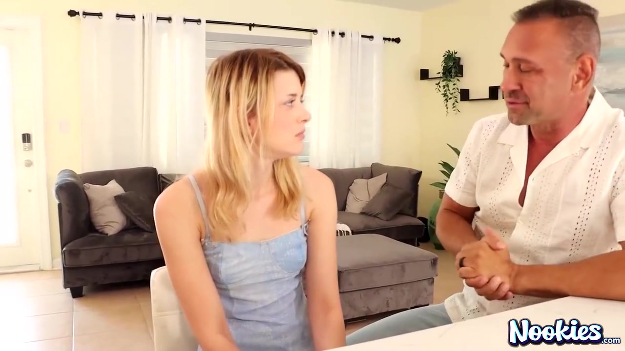 She Loves Big Dick Dilfs With Dez Hansen And Stepdad