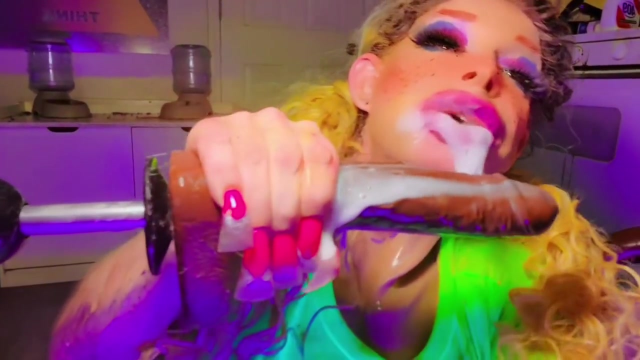 Deepthroat Machine Bbc Bimbo Transseual