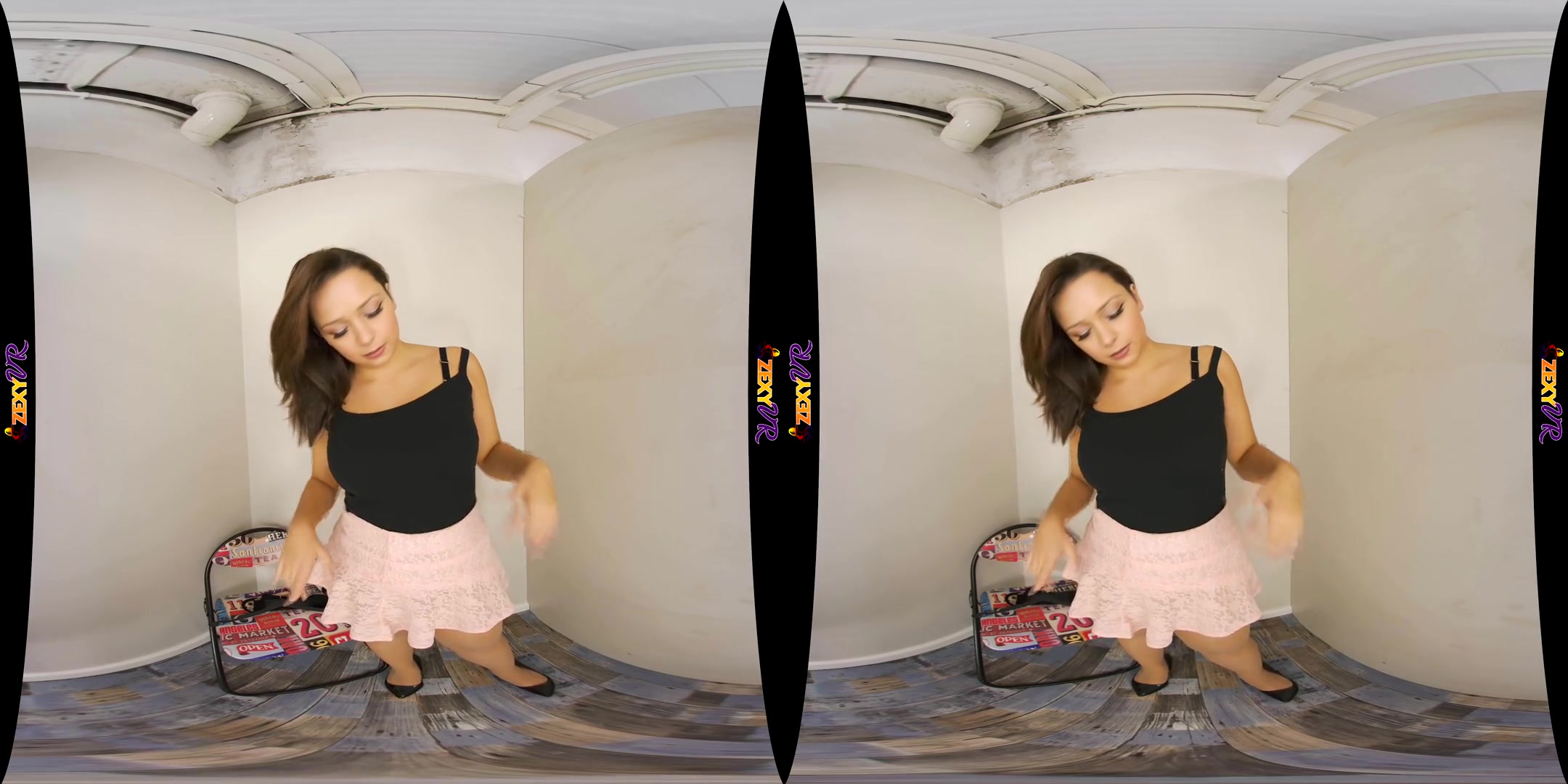 Alice Katz in What To Wear - ZexyVR