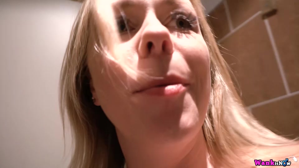 Lucy Lauren - Public Nudity - Sexy Videos - WankitNow