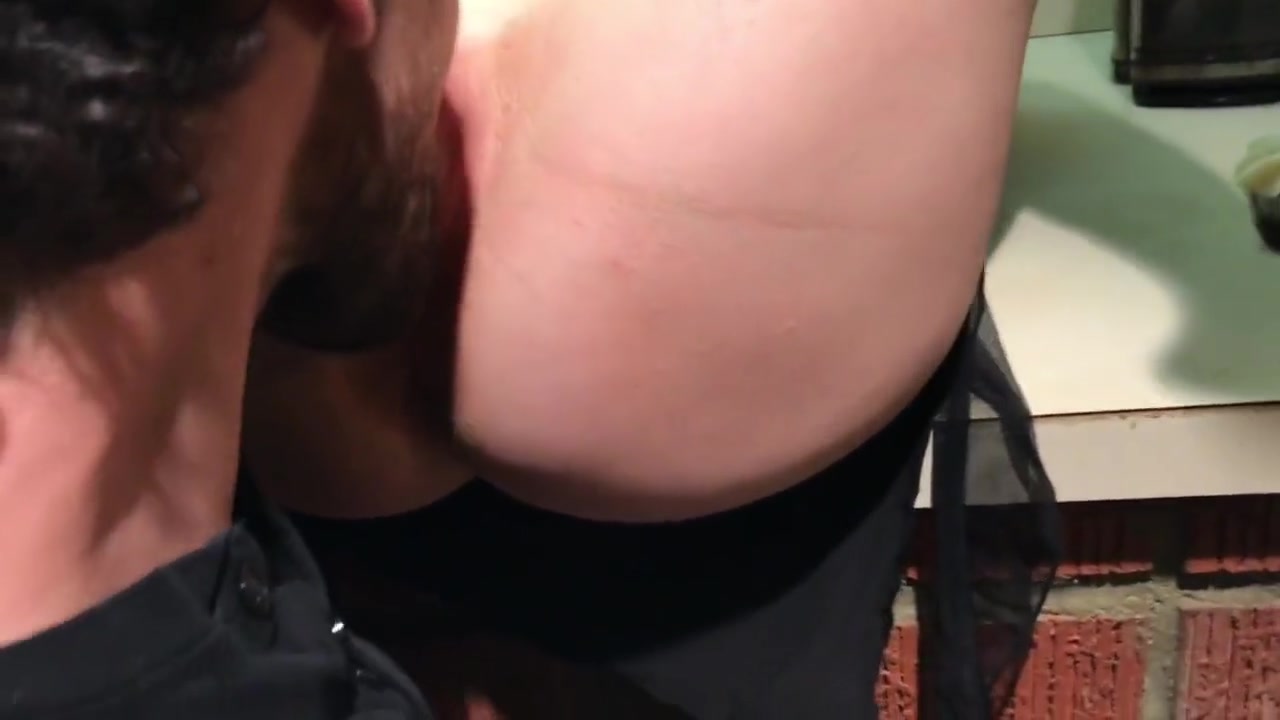 blonde seduces sitter with cupcakes and eats cum, Erin Electra