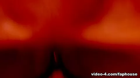 Blonde babe Taylor rides a hard rockin cock - FapHouse