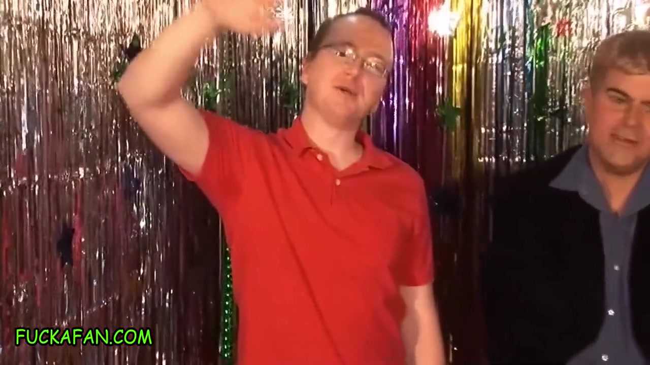 Makes Longshoreman Paul Cum Quick - Porno Dan, Tanner Mayes And Marie Phoenix
