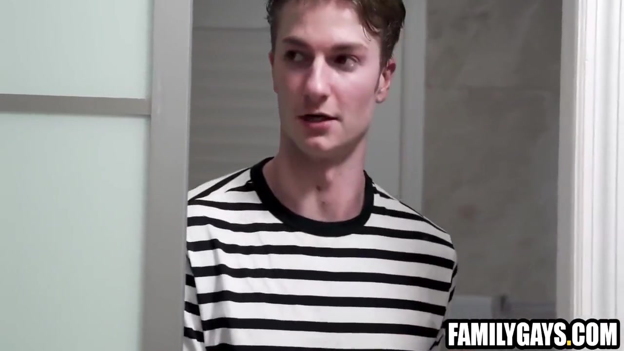 Gage Palmer And Alex Kof - Stepdad And Stepson Shower Together