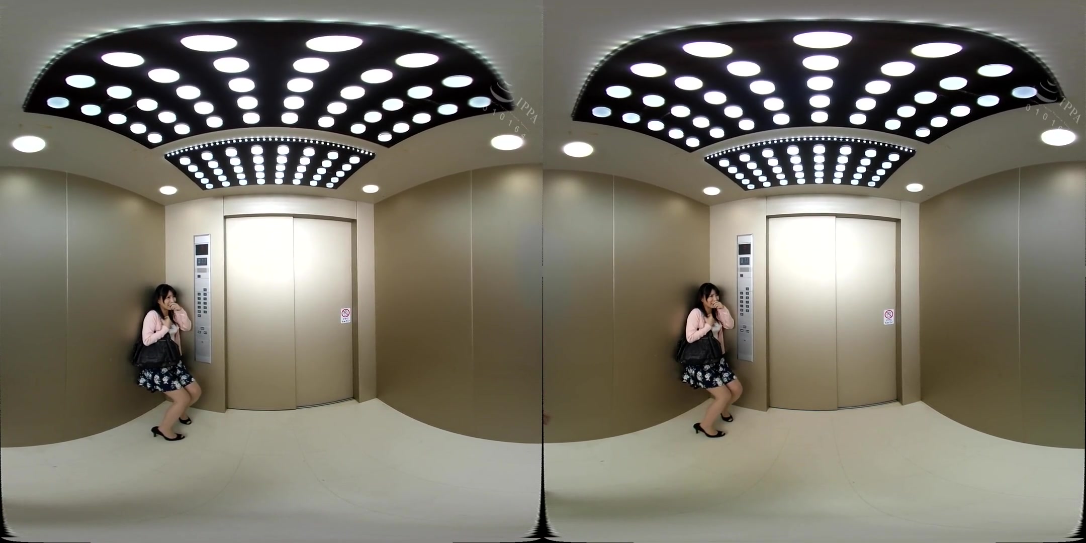 Trapped with a Woman in the Elevator 1 - Asian Public Sex Blowjob