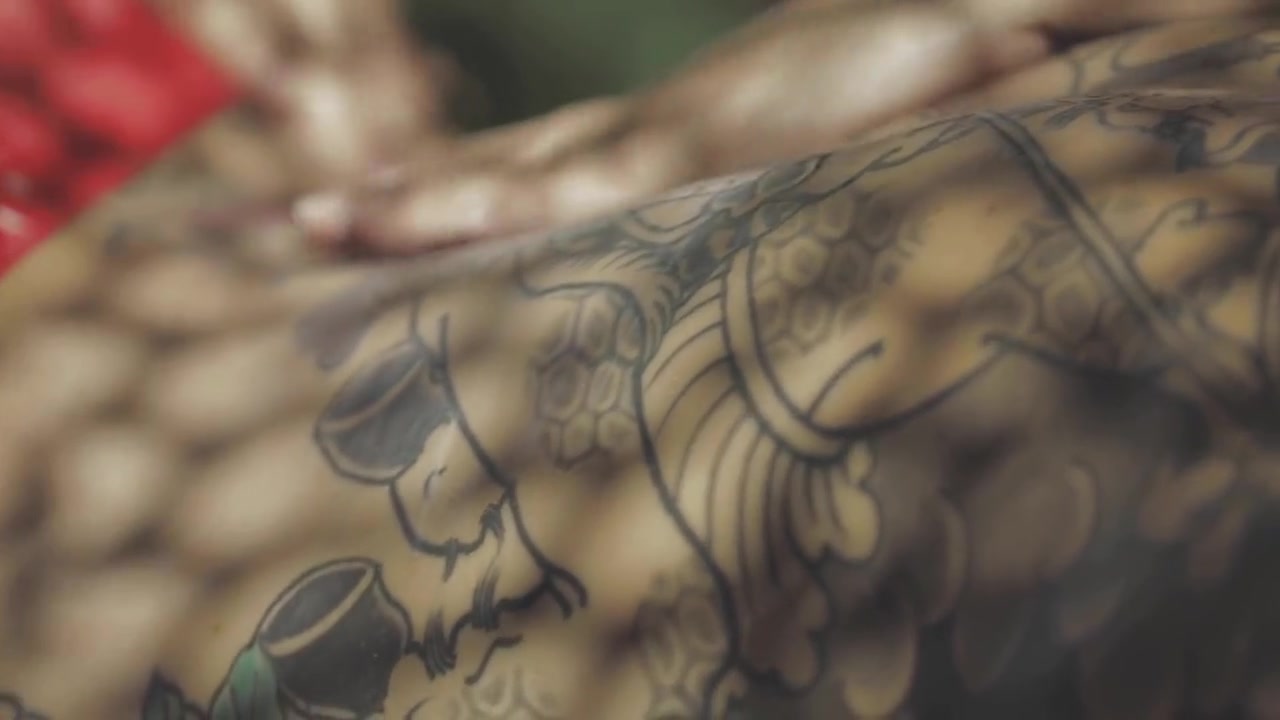 Asian Hottie Katana Sucks Off Hung Tattooed Stud Before Outdoor Fucking - Juan Lucho