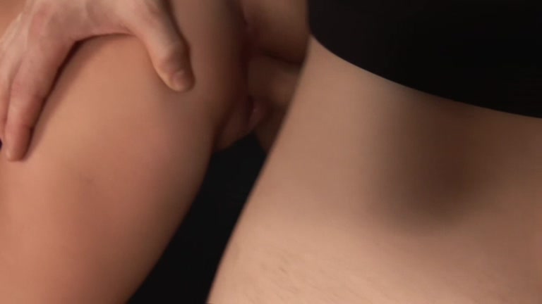 College fuck party ends up with hard fuck for pleasing playgirl