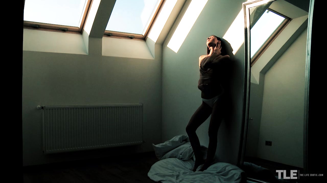 Dur Trois 2 - Kira Zen - TheLifeErotic