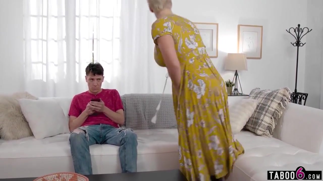 Stepson Sabotages All Of His Milf Stepmom With Ryan Keely