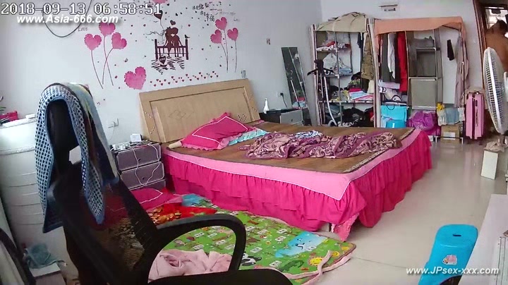 Hackers use the camera to remote monitoring of a lover's home life.334