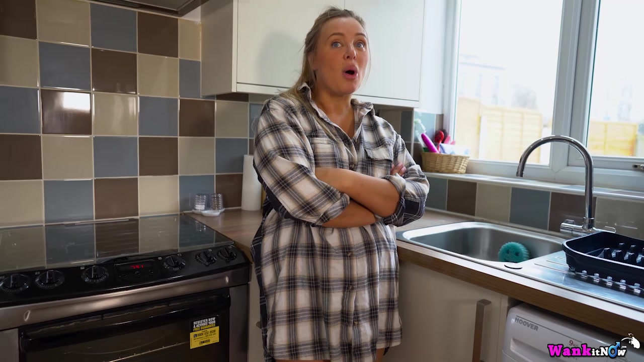 Beth - Chore Whore - Sexy Videos - WankitNow