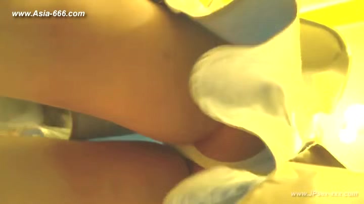 peeping chinese amateur upskirt.***