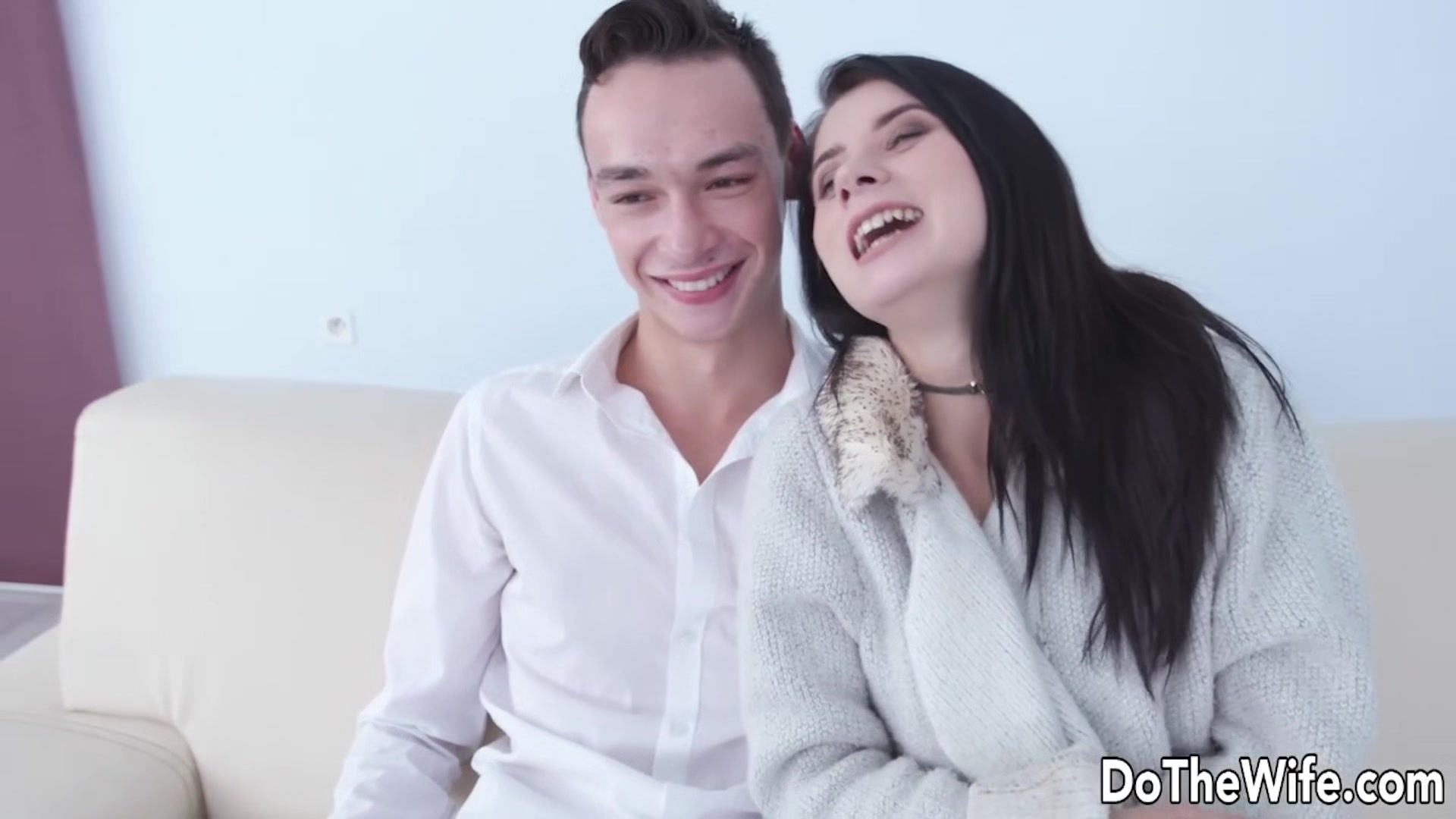 Pretty Wife Nicole Black Rests in Cuckolds Lap While Getting Boned