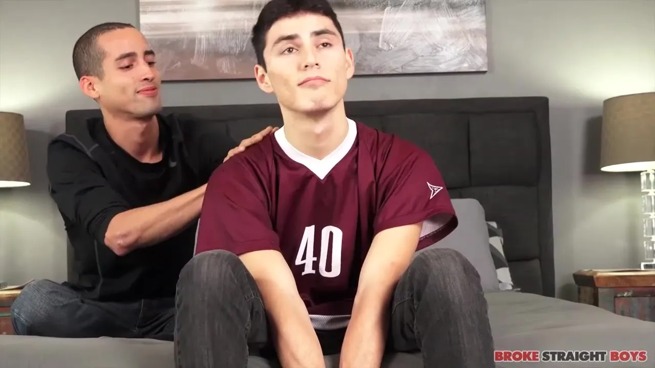 Xavier Starts Off Sucking On Jared With Xavier Ryan
