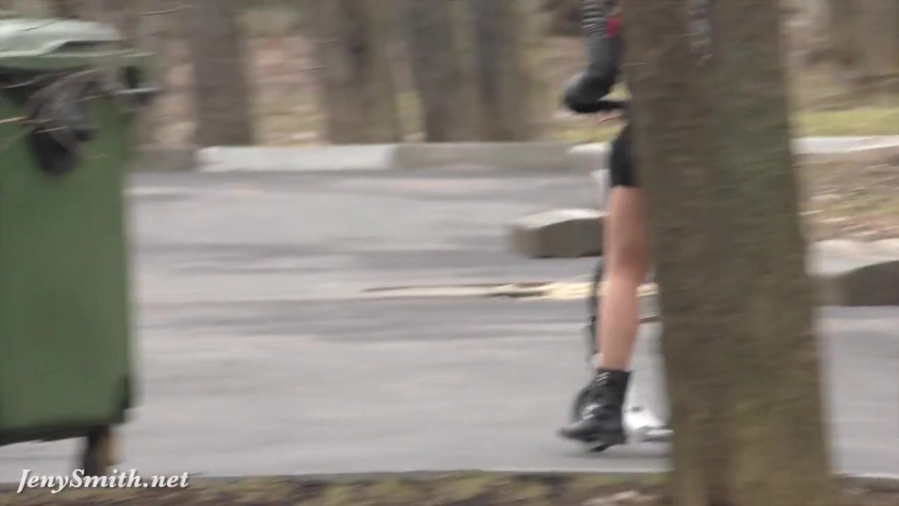 Jeny Smith seamless pantyhose public upskirt