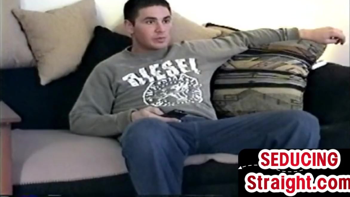 Amateur Straight Stud Gently Dick Sucked And Tugged