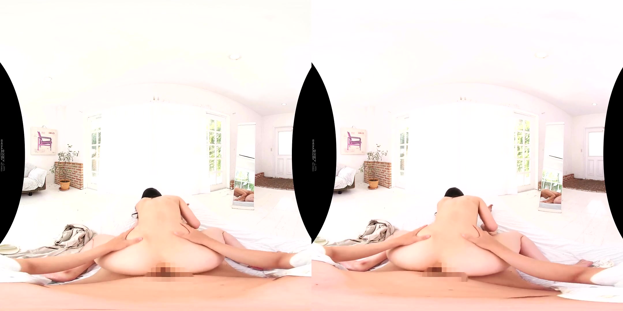 Suzu Honjo Suzu Honjo's First VR: Her Beauty will Rock You 2 - SexLikeReal