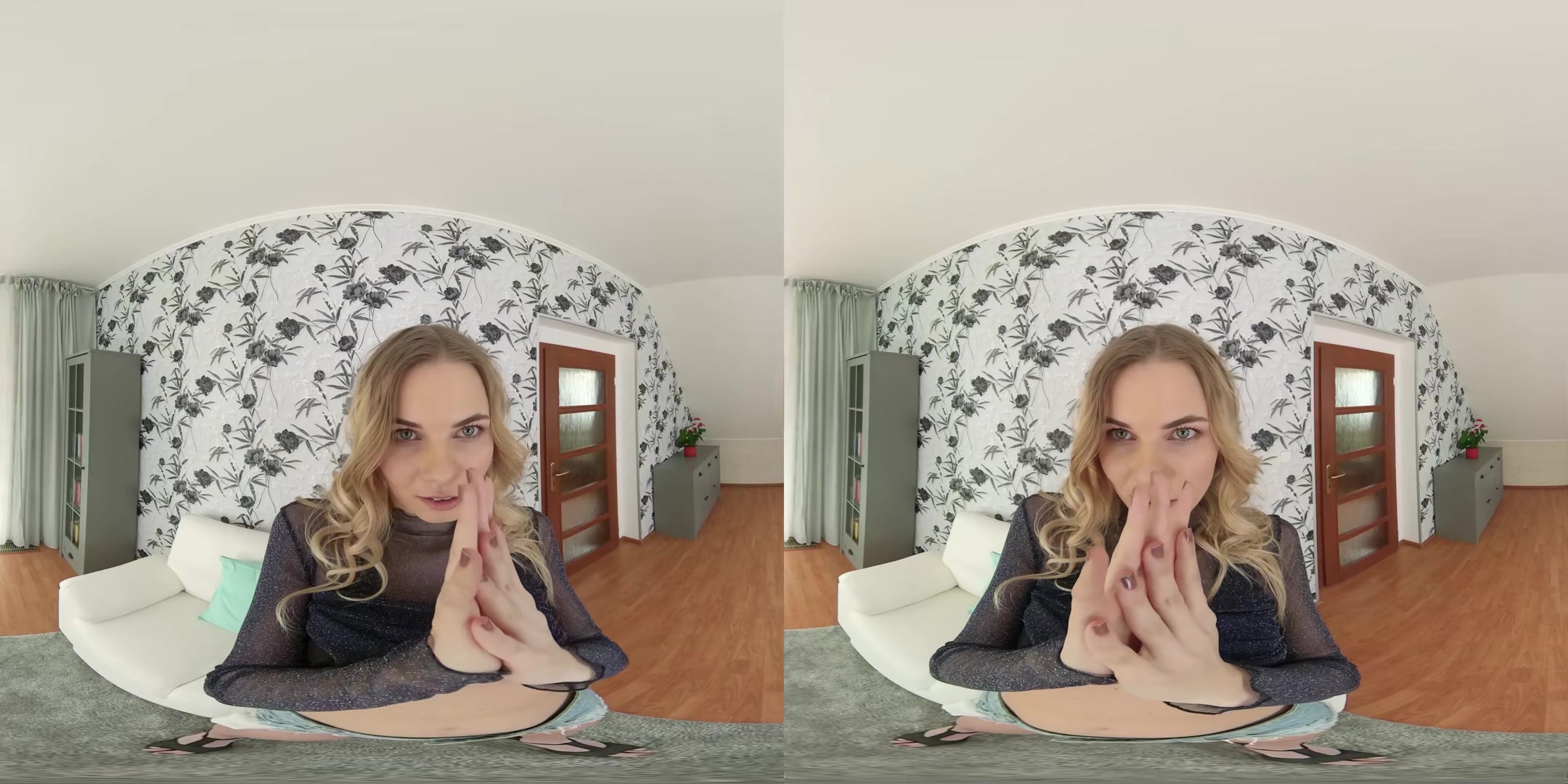 Be Quiet and Watch Me! - VRIntimacy