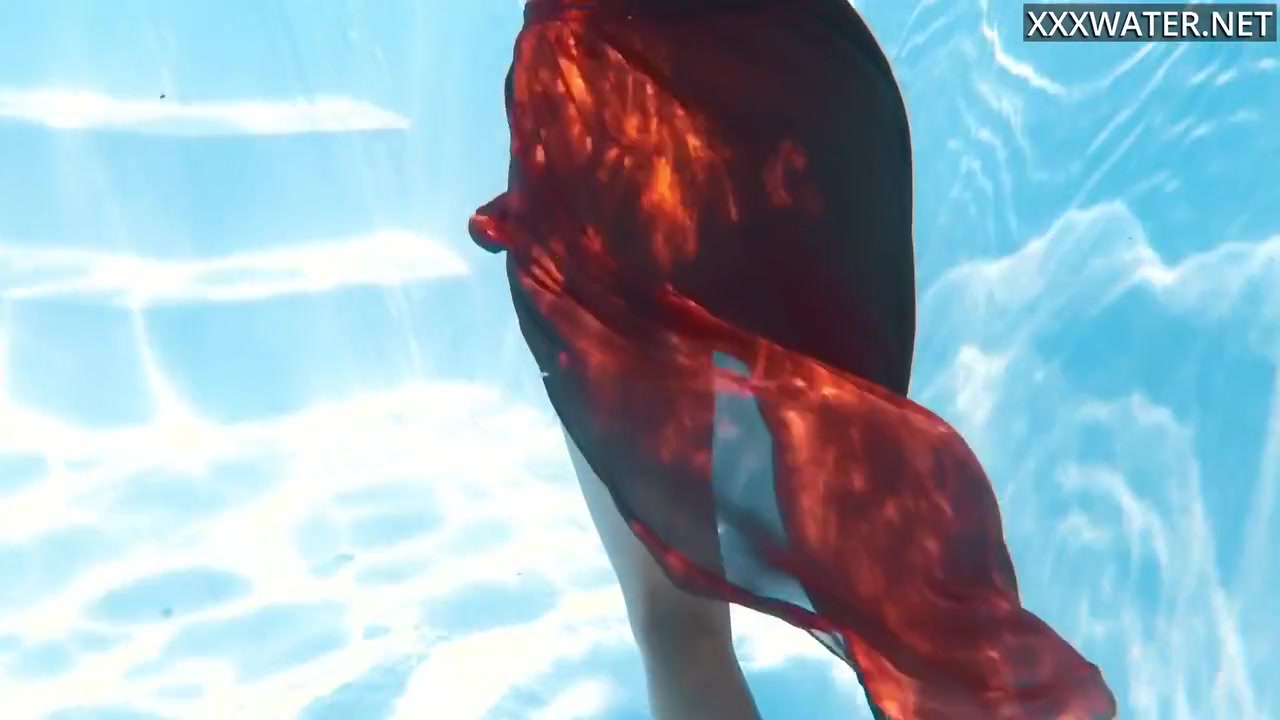 Petite teen 18+ Endures The Free Naked Swimming - Ivi Rein