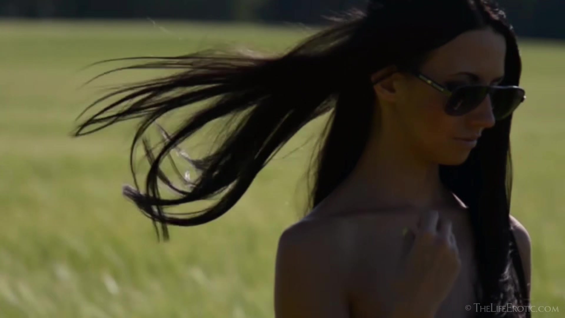 Nature Dream - Veronica Snezna - TheLifeErotic