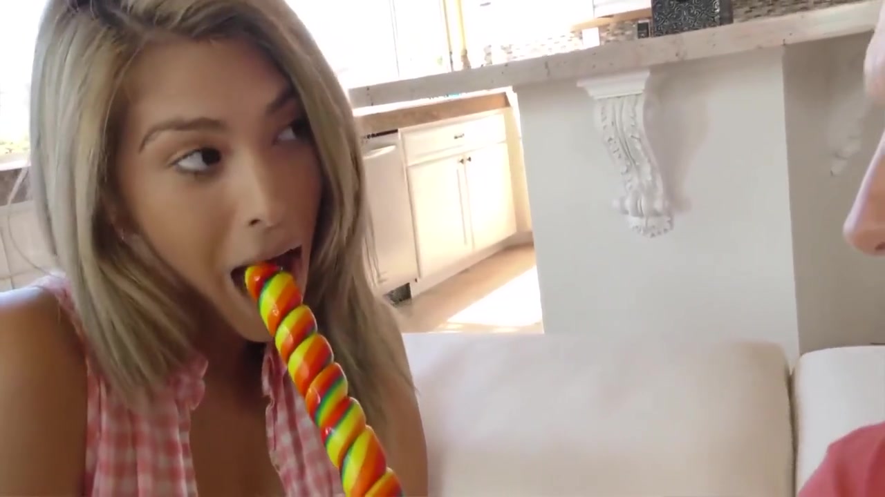 Convinces Her Masseuse To Massage Her Supple Ass - Stephanie West