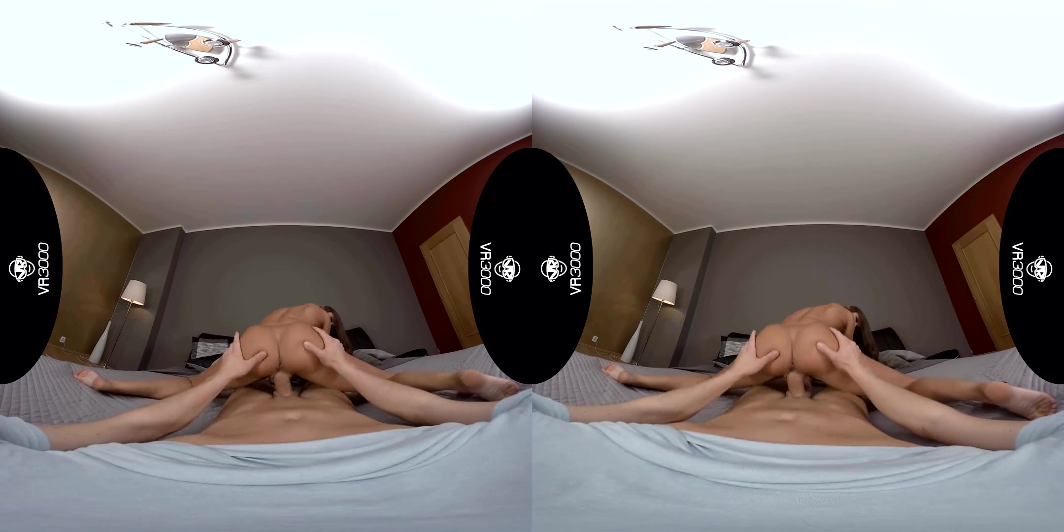 Alyssa Reece in Hot Ones - VR3000