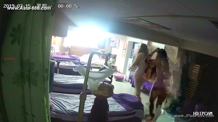 Hackers use the camera to remote monitoring of a lover's home life.375