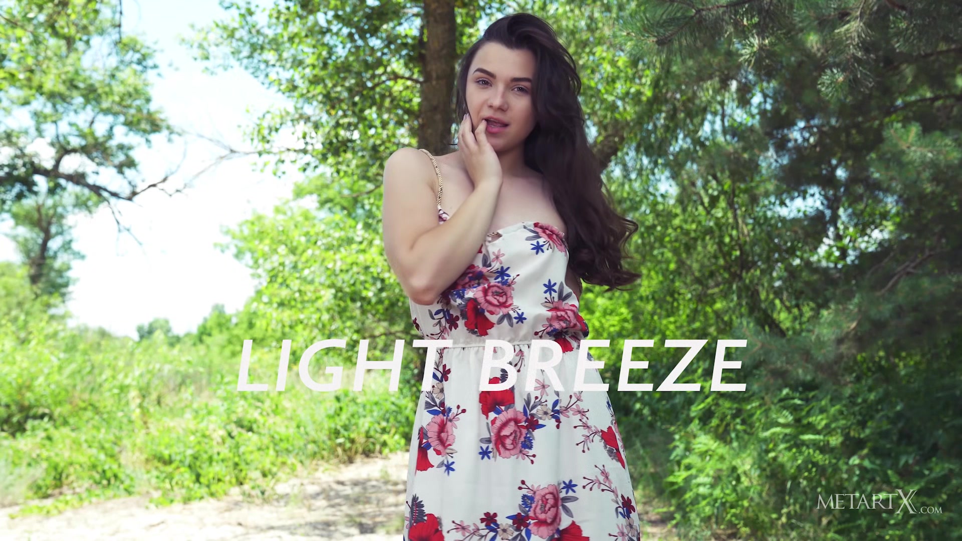 Light Breeze - Hayli Sanders - MetartX